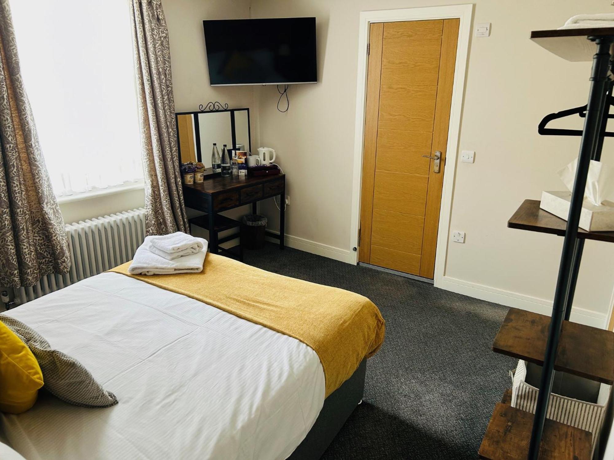 The Brookmill Hotel Лондон Екстериор снимка